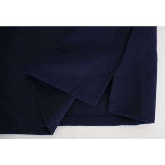 FIGS Technical Collection Women's Sz Medium Navy Blue Catarina Slim Scrub Top - Picture 7 of 9